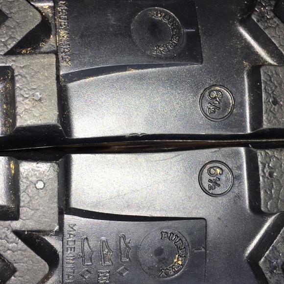 Burberry boots !! European size:40 US size: 6 1/2 - Picture 6 of 7